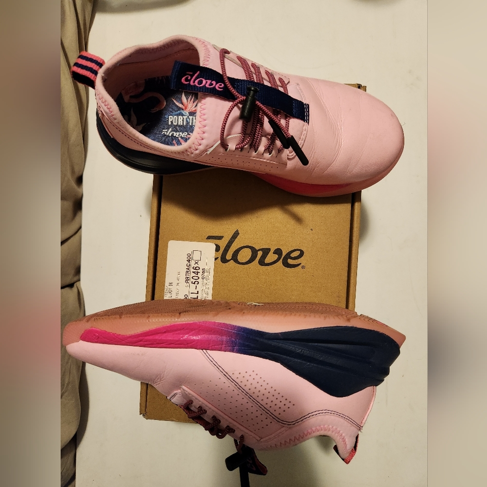 Clove shoes
